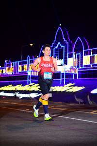 BIB: 82401
                            <button type="button" onclick="openModal(22861341)" class="btn btn-primary btn-sm float-right btn-popup" data-toggle="modal" data-target=".modal-high-quality">
                        <i class="fas fa-shopping-cart"></i> Add to Cart
                    </button>
                                            <button type="button" onclick="isThisMe(22861341, true)" class="btn btn-success btn-sm float-right btn-popup btn-isme hidden" data-toggle="tooltip" data-placement="bottom" title="นี่คือรูปของคุณใช่ไหม คลิกที่นี่เพื่อเอาเข้าอัลบั้ม">
                        <i class="fas fa-plus"></i> Add to album
                    </button>
                    <button type="button" onclick="isThisMe(22861341, false)" class="btn btn-warning btn-sm float-right btn-popup btn-isnotme hidden">
                        <i class="fas fa-ban"></i> Remove from album
                    </button>